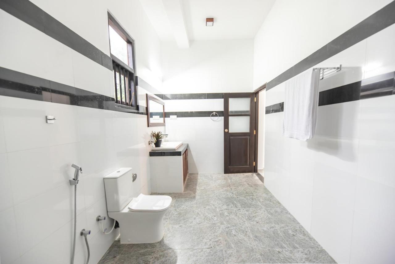 Calm Haven Unawatuna Гостевой дом